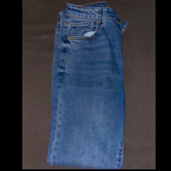 Forever 2 High Waisted Mom Jeans 